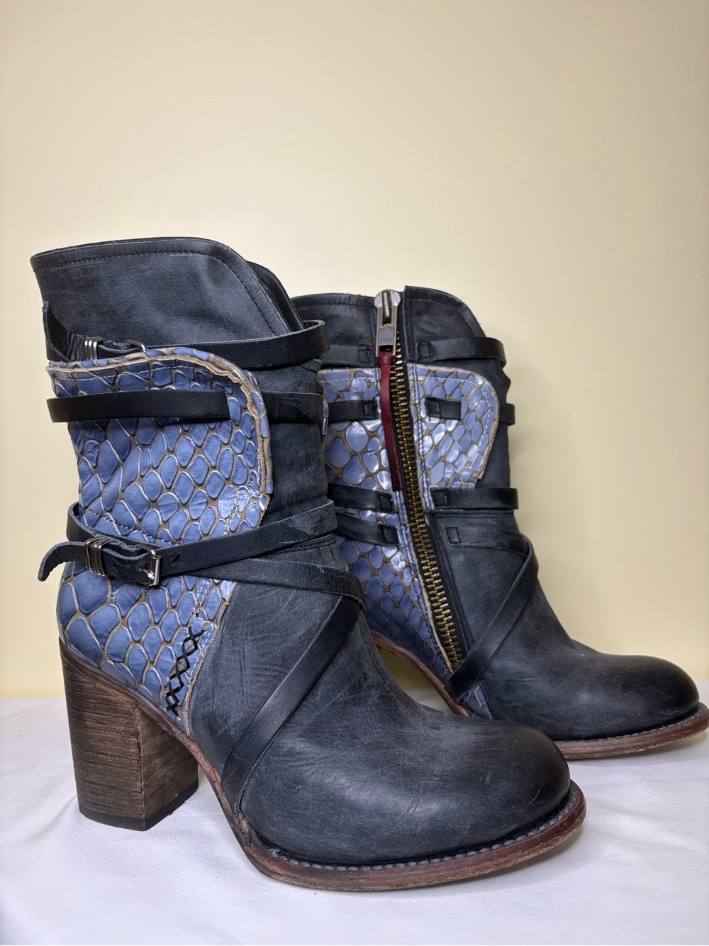 Freebird by Steven Blue Leather Heeled Ankle Boots with Snakeskin Panels Size 8